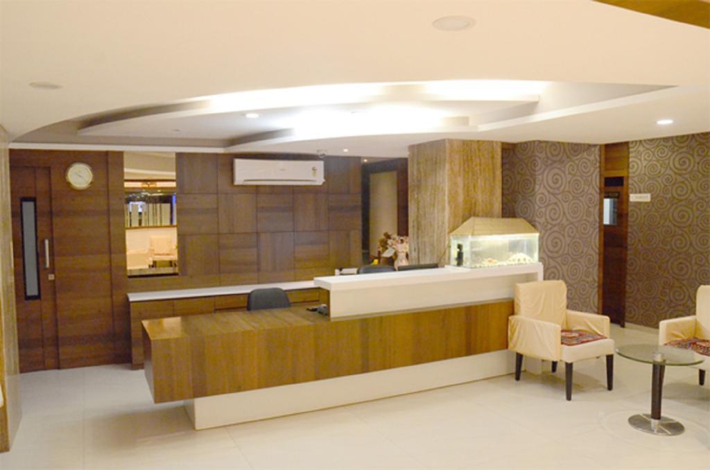 Hotel Blue Lagoon Daman Exterior photo